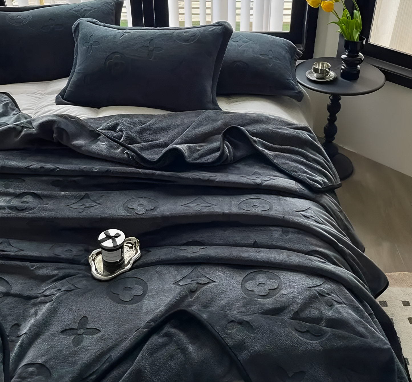 Lush Velvet Bed Set (With Pillowcases)