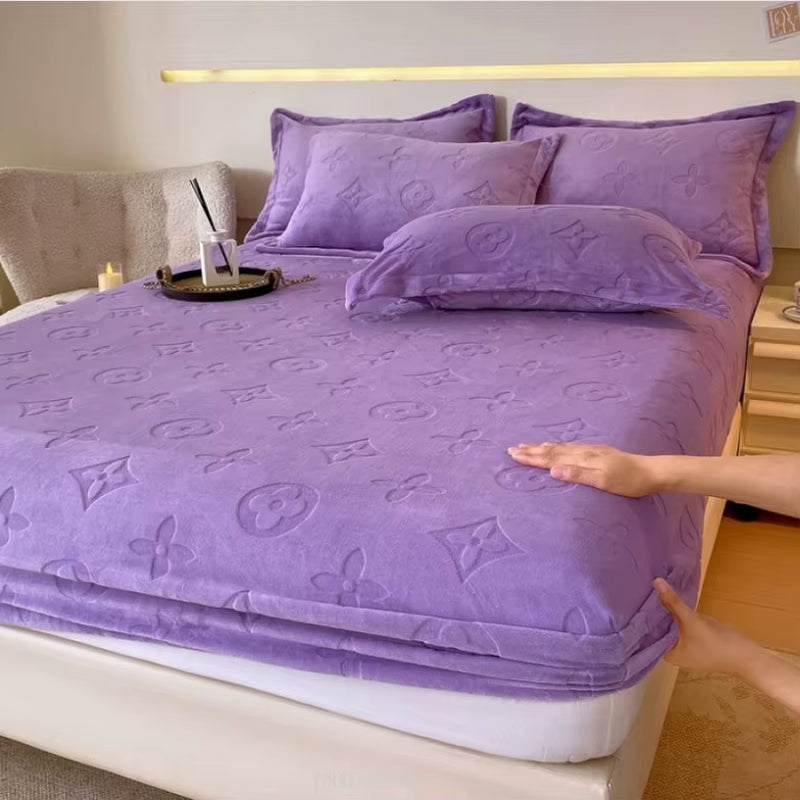 Lush Velvet Bed Set (With Pillowcases)